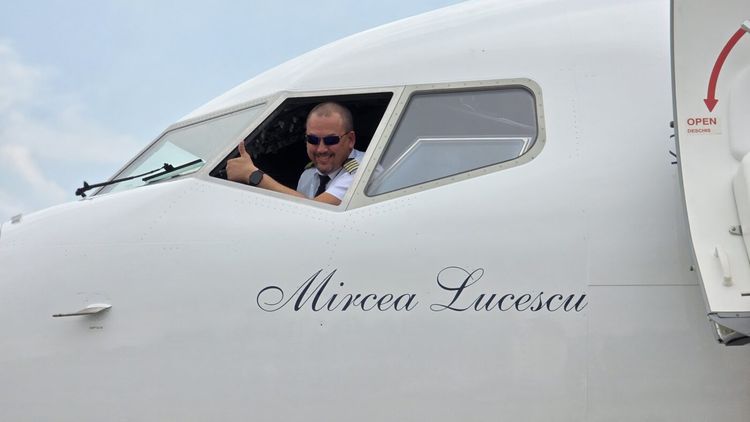 VIDEO Cum arată la interior avionul „Mircea Lucescu”, primul Boeing 737 Max din estul Europei