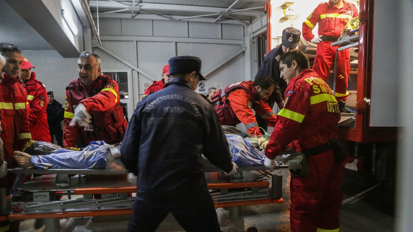 "Luptă, Teodora!" | UPDATE: Starea jurnalistului sportiv internat la terapie intensivă rămâne gravă, dar stabilă. Astăzi, publicul îi poate admira fotografiile, în absență