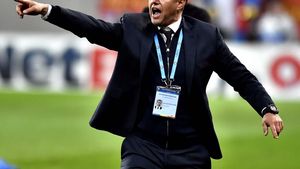 Laurențiu Reghecampf, făcut praf de presa din Emiratele Arabe Unite! Cifrele dezastruoase ale mandatului său de la Al-Wasl