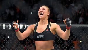 FOTO | Prima apariție publică a Rondei Rousey după ce a pierdut titlul mondial la UFC