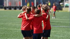 Un fotbalist român de 10 ani a fost chemat de FC Barcelona pentru a intra în La Masia. E primul jucător transferat de la Bucureşti