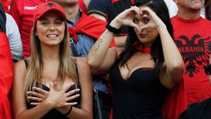 FOTO | Rike Roci și Irid Oxa, cele mai înfocate fane ale Albaniei! Fetele au povestit "experiența EURO" 