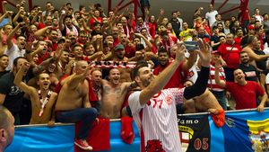 Dinamoviștii - "Suporterii săptămânii" în handbalul european. EHF, impresionată de atmosfera de la meciul Dinamo - Zaporojie, din Liga Campionilor