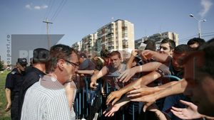 HAOS la Craiova!** Fanii s-au bătut pentru invitațiile la meci!