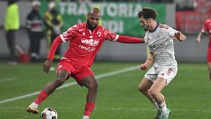 Lovitură grea pentru Dinamo. S-a accidentat Hakim Abdallah