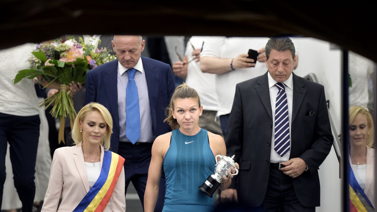Traian Băsescu, reacție dură după vizita Simonei Halep pe Arena Națională. Nu a iertat-o pe Gabriela Firea: "Țoapa de Voluntari..."