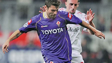 Mutu va fi forțat de Prandelli în partida cu Bayern