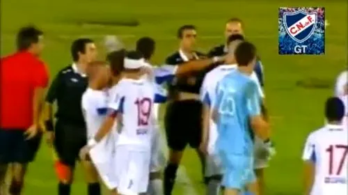 VIDEO Incidente grave la un meci din Uruguay!** Federația a luat cea mai dură măsură posibilă