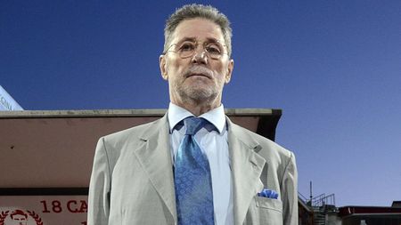 Tulburător! Cornel Dinu sună zilnic la Spitalul Universitar pentru a se interesa de starea lui Mircea Lucescu: „Doctorița de acolo e verișoară cu nora mea”