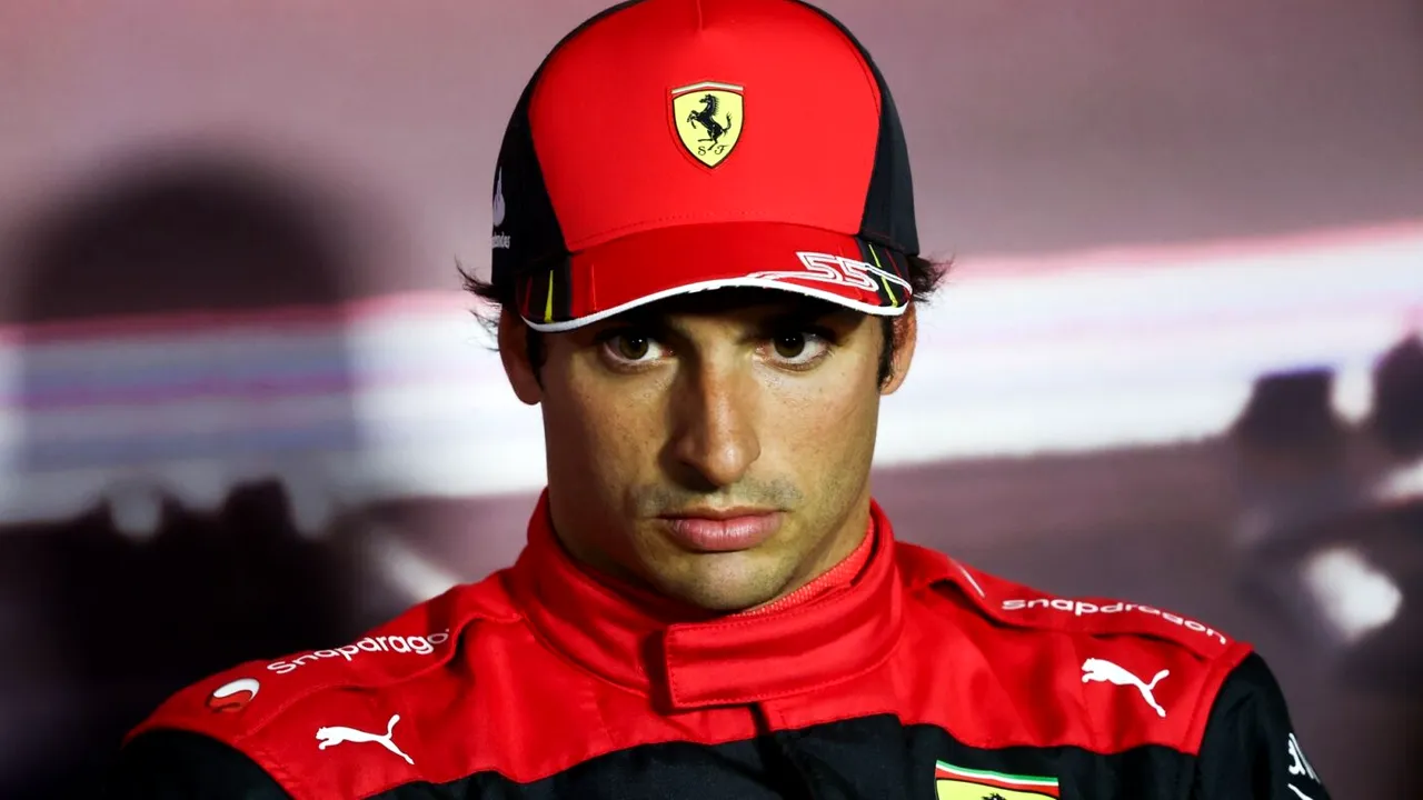 Prima reacție a lui Carlos Sainz jr. după gafa de zile mari a mecanicilor lui Ferrari, care l-au lăsat „în pană”: „Ne-a costat timp!”