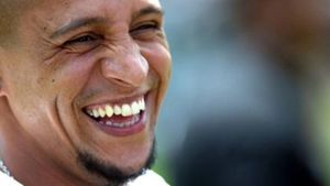 Fascinantul Roberto Carlos. "Elevilor mei le spun povești cu Zidane, Beckham, Raul, Romario sau Ronaldo!"