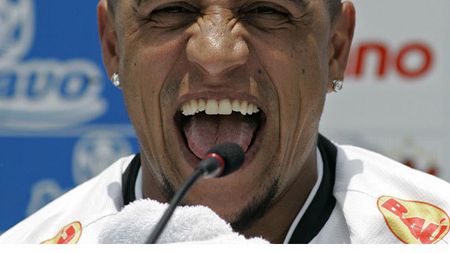 AS Roma îl vrea pe Roberto Carlos, brazilianul spune "nu":** "Vreau să rămân la Corinthians"