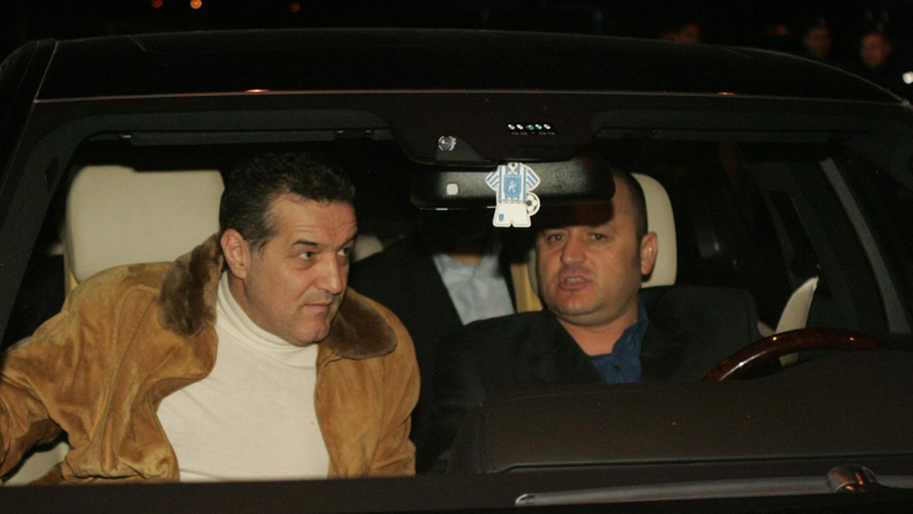 Becali: "Voi accepta să joc în Europa, dacă va retrograda Craiova!"** Mititelu: "Ce treabă ai să evoluezi acolo dacă n-ai învins pe teren?"