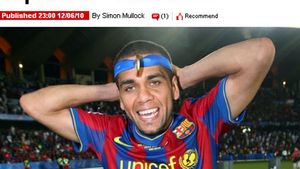 "Extratereștrii" aterizează în Anglia! Ofertă oficială record pentru Alves