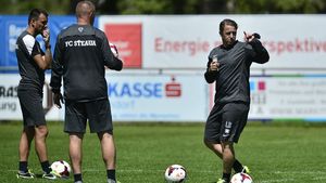 L-a convins în 45 de minute! Reghe a modificat lista UEFA pentru "dubla" cu Legia Varșovia: Adrian Cristea, în lot