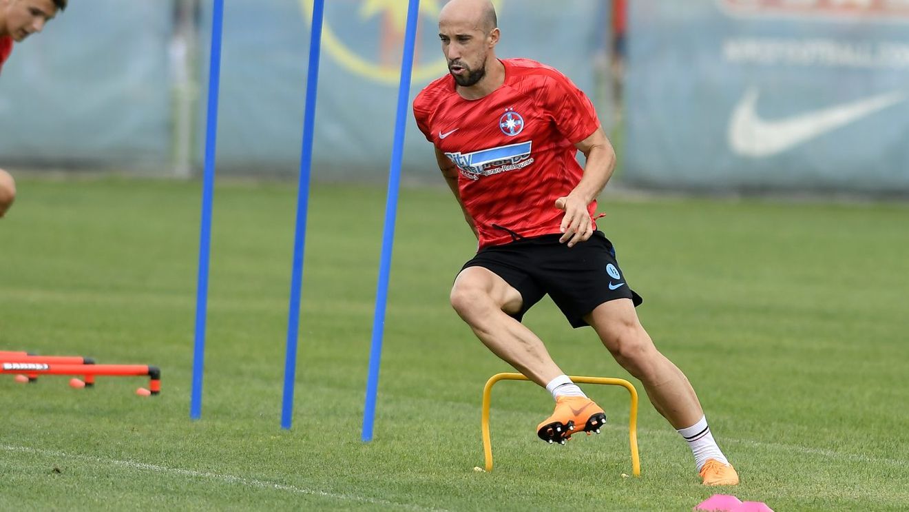 „Gura se ducea în dreapta, nasul în stânga”. Iasmin Latovlevici, amintiri despre accidentarea care nu l-a lăsat să se impună la o echipă de vis a Europei