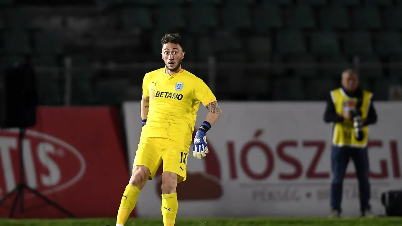 Răzvan Raț îl ironizează pe Mirko Pigliacelli după gafa italianului din Sepsi - Universitatea Craiova 2-0. „Și-a dat seama că a uitat ceva în poartă!”