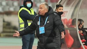 Șoc la CFR Cluj! Dan Petrescu taie în carne vie, după aducerea brazilienilor Yuri și Roger: doi fotbaliști importanți au fost scoși de pe lista pentru Liga 1!