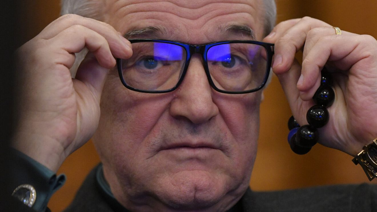 Gigi Becali a dezvăluit motivul pentru care a fost sunat de un jucător de la FCSB: „A început să plângă!”