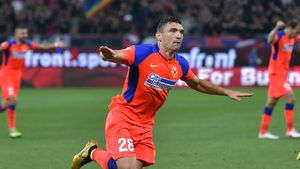 FCSB - Mioveni 3-0. Roș-albaștrii au fost de neoprit în repriza secundă. Keșeru și Tănase, la înălțime!