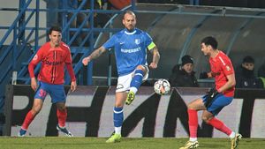 Reacția lui Gigi Becali despre transferul lui Denis Alibec la FCSB