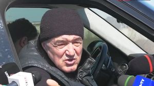 Becali, noi dezvăluiri despre jucătorii ucraineni pe care-i vrea la FCSB. „Nu fac asta interesat! Vreau să ajut!” Cine e fotbalistul pentru care insistă omul de afaceri | VIDEO