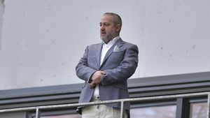 Mihai Rotaru, dezvăluiri tari de la Universitatea Craiova! Oferte uriașe pentru Andrei Ivan, Jovan Markovic și Ștefan Baiaram: „Peste 12 milioane de euro”