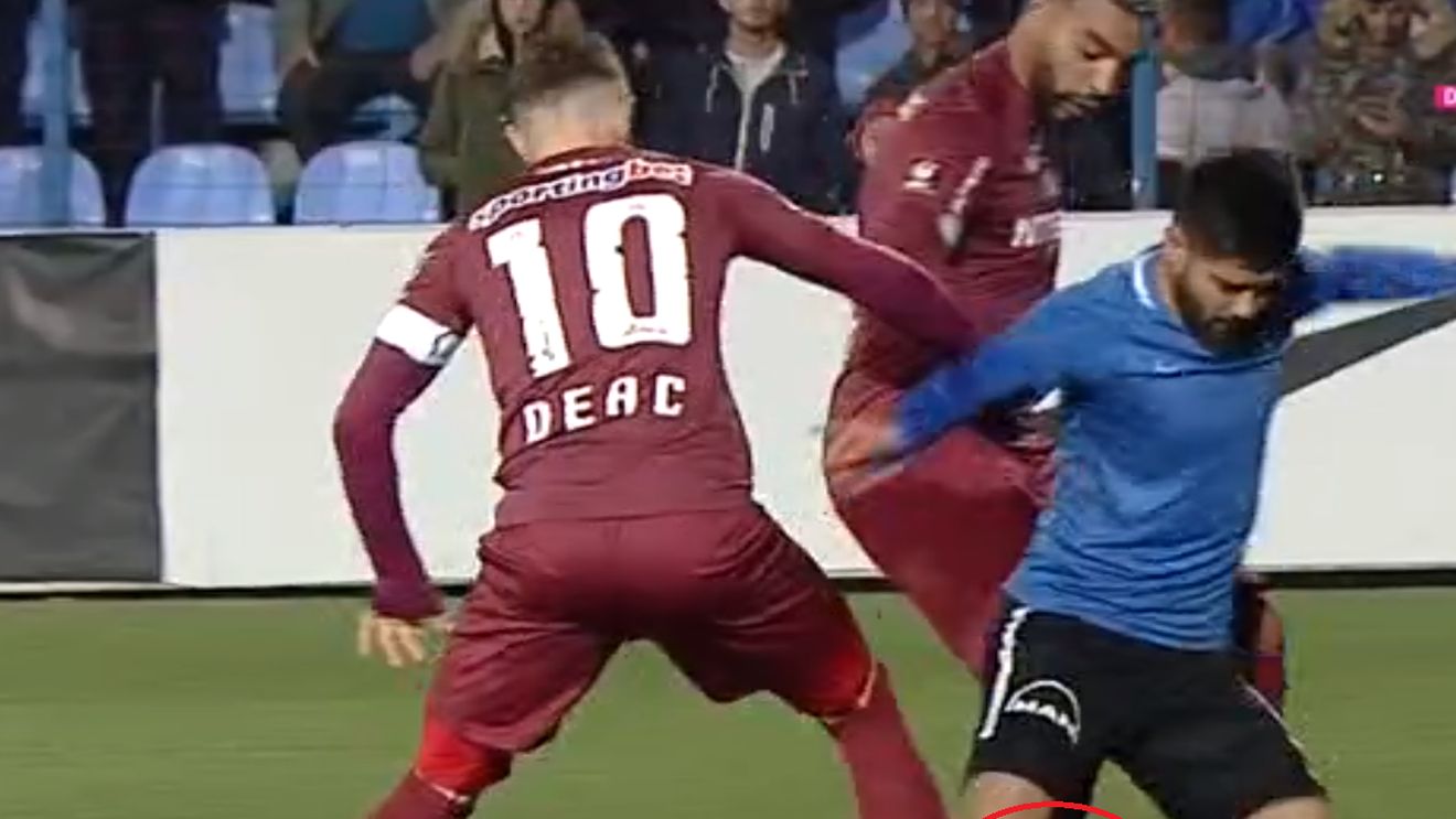 Atac brutal al lui Omrani asupra lui Vînă. Totul s-ar fi putut lăsa cu o accidentare gravă pentru fotbalistul Viitorului. Decizia fermă a centralului Avram
