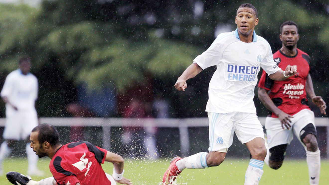 Întăriri de pe 'Velodrome'