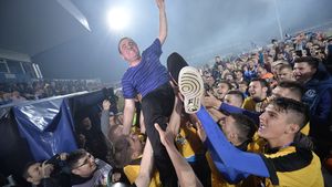 VIDEO | "S-a bătut multă monedă pe plecările lui Coman și Nedelcu! Hagi se ocupă deja de umplerea golurilor!" Ce se întâmplă după titlul câștigat de Viitorul