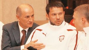 Psihologul George Copos! Patronul Rapidului i-a luat cu vorba pe jucători: "Nu vă mai gândiți la bani"