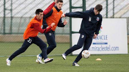 S-a simțit umilit chiar de cei puși să îl apere și nu mai vrea să audă de Steaua!** Becali poate ieși pe plus dintr-o afacere în care pot fi implicați și Chiricheș și Pintilii