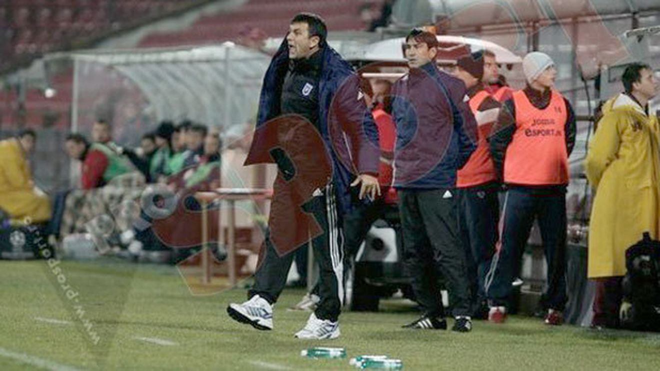 Fac pasul înapoi? Neagoe: **"Eu și Pițurcă ne vom prezenta la antrenamente! Ni s-a zis că acum vom fi primiți"