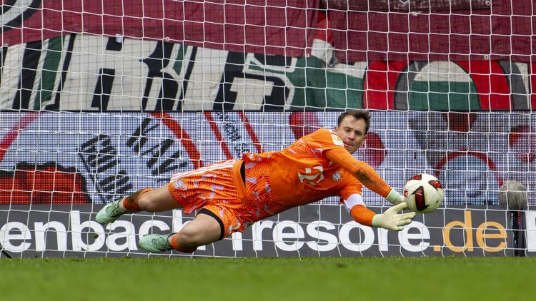 Ce nebunie! Bayern a luat cel mai rapid gol din istoria Bundesliga, după o gafă uriașă a lui Neuer, și a făcut egal după ce i s-au anulat 4 reușite!