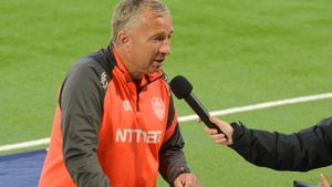 CFR Cluj, misiune „imposibilă” la derby-ul cu FCSB! Dan Petrescu nu va fi pe bancă în ultima etapă a play-off-ului Ligii 1