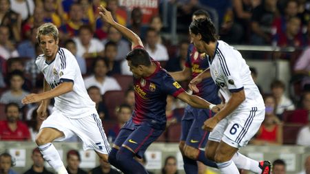 Vilanova parcă-i Guardiola! BarÃ§a a strălucit în fața Realului:** Barcelona - Real Madrid 3-2! Tito câștigă prima bătălie cu Mourinho