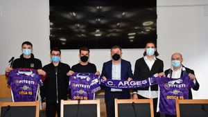 Trei dintr-un foc pentru FC Argeș! Gruparea din Trivale și-a prezentat noile achiziții: Deian Boldor, Pablo De Lucas și Mario Tudose