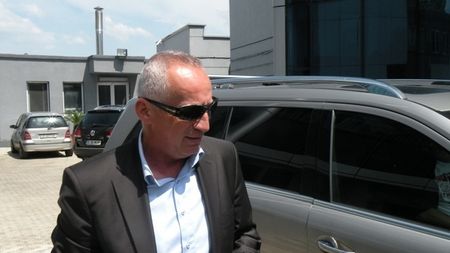 "De ce a fost Stoica la meci?** Poate a auzit că e postul de 'vice' vacant"