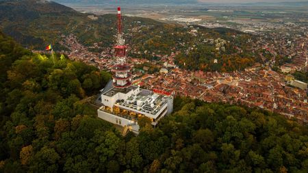 Ce le-a pregătit George Copos invitaților săi de Crăciun în restaurantul Panoramic, în care a băgat 12.000.000 de euro pentru renovare