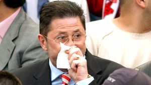 Cornel Dinu dă de pământ cu Marius Șumudică: „Să își vadă lungul nasului! Vorbește porcării”