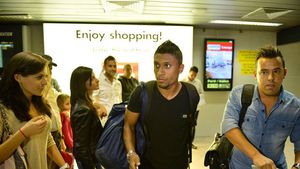 FOTO EXCLUSIV Tatu este în România:** "M-am recuperat, dar nu știu dacă rămân la Steaua" Primește verdictul în 3 zile