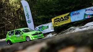 Campionatul Național de Viteză în Coastă: Lupta dintre Octavian Ciovică și Emil Ghinea continuă la Harghita Challenge | GALERIE FOTO