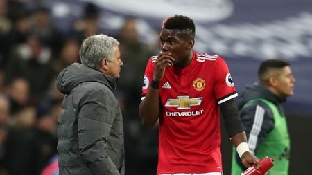 Paul Pogba a reacționat imediat după demiterea lui Mourinho. FOTO | Valul de critici l-a făcut să-și șteargă postarea