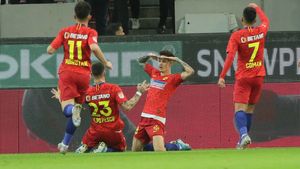 Gigi Becali își avertizează jucătorii înainte de CFR Cluj - FCSB. Indiferent cu revenirea lui Țucudean: ”Nu mă sperie”