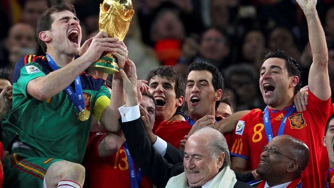 Blatter și Zuma i-au oferit trofeul Cupei Mondiale lui Iker Casillas