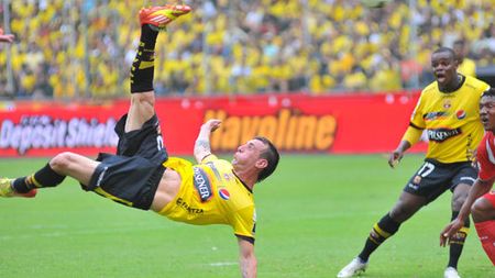 VIDEO Gol FABULOS marcat în America de Sud!** Execuție cât un titlu a lui Damian Diaz