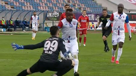 Hervin Ogenda, ce bijuterie! Fostul jucător al celor de la PSG a umilit apărarea FCSB și l-a ridiculizat pe Andrei Vlad FOTO & VIDEO