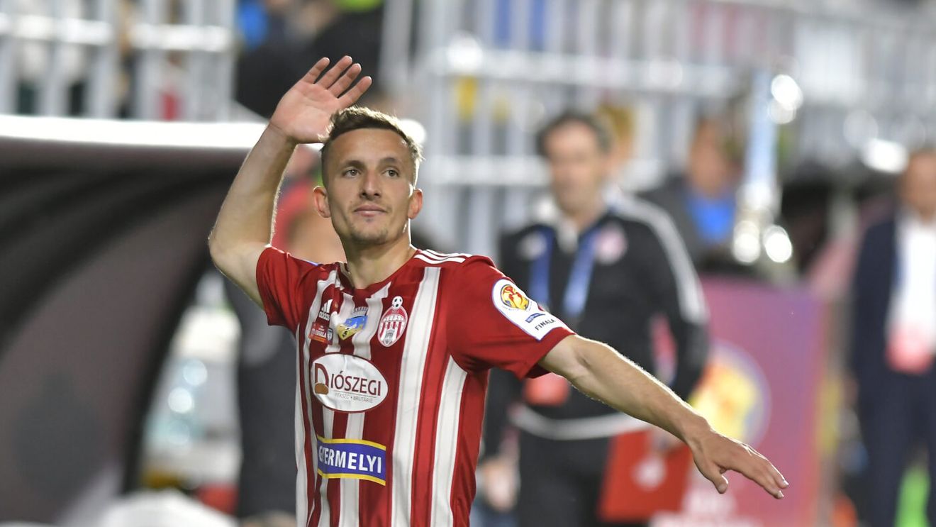 Lovitura momentului cu transferul lui Marius Ștefănescu! FCSB și Rapid au primit acceptul clubului care îl deține în procent de 50 la sută să negocieze cu fotbalistul