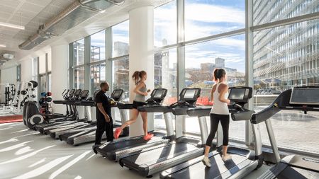 Astăzi se deschid sălile de sport. Ce e interzis să faci și ce regulă nu poate fi aplicată