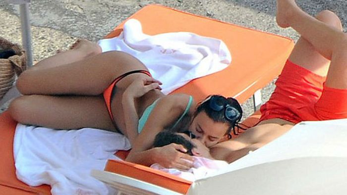 Irina Shayk și Bradley Cooper s-au distrat pe plaja din New Jersey